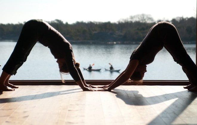 Yoga a Idöborg, nell'arcipelago di Stoccolma